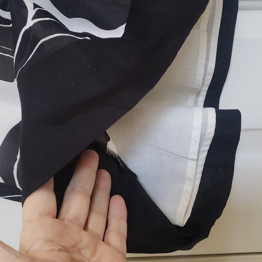 WHITE HOUSE BLACK MARKET Black White Floral Silk Blend A-Line Border Skirt 2 - Picture 8 of 9